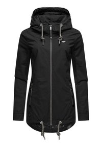 Czarna wodoodporna kurtka z zamkiem z przodu, regulowanym kapturem ze sznurkami, dwoma bocznymi zamkami i teksturowanym wnętrzem.