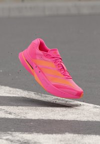 Nevybrané, lucid pink/lucid orange/iron metallic