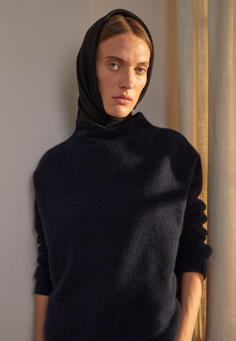 Filippa K MIKA STRIPE - Strickpullover - navy