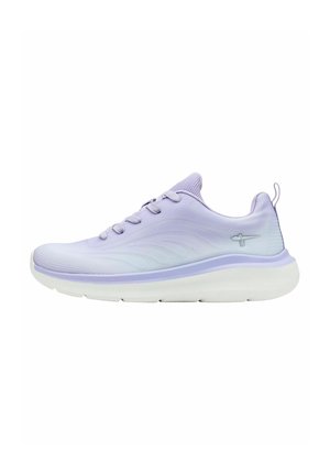 Lyse lilla atletisk sneaker med mesh-overdel, snøredesign, polstret hvid sål og et lille logo nær hælen på hvid baggrund.