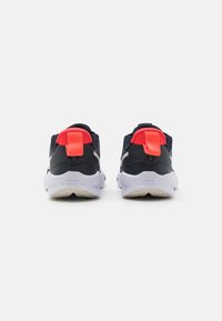 Nike Performance STAR RUNNER 4 - Chaussures de running sur route - dark obsidian/phantom/bright crimson/summit white/white