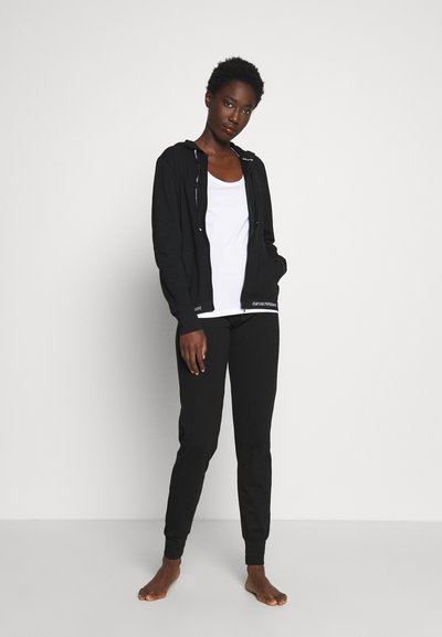Emporio Armani JACKET AND PANTS WITH CUFFS SET - Pijama - nero/negro ...