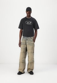 Diesel - D SHIFT UNISEX - Jeansy baggy Miniatura obrazu 1