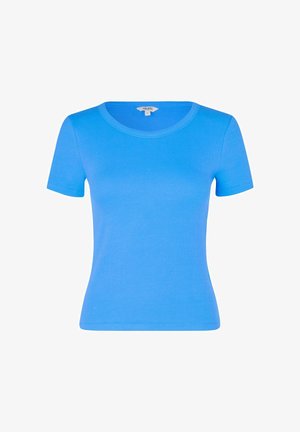 Korte mouwen, ronde hals t-shirt in helderblauw, gemaakt van ribgebreide stof, aansluitend design, gladde textuur, minimale versiering, geen patronen.