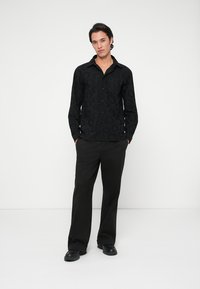 Libertine-Libertine RECORD - Button down-skjorte - black