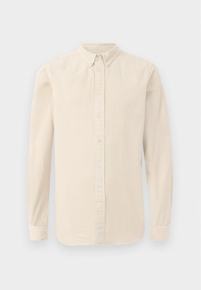 Bežena srebrna srajca z dolgimi rokavi iz mehkega materiala. Ima gumbaste zapenjače spredaj, postavljeno ovratnico in gumbaste manšete ter subtilno teksturo.