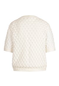 Biała koszula z krótkim rękawem z teksturowanym, wypukłym wzorem bąbelkowym pokrywającym tył i rękawy.