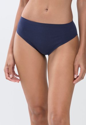Marineblauwe high-waisted bikini bottoms gemaakt van zachte, rekbare stof. Heeft een gladde textuur met minimale naden voor comfort.