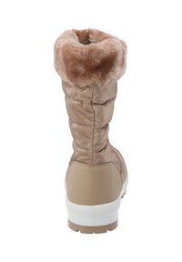 Brun vadderad vinterkänga med en konstläderkant, med en slät ovandel, texturerad häl och gummisula som är lämplig för kallt väder.