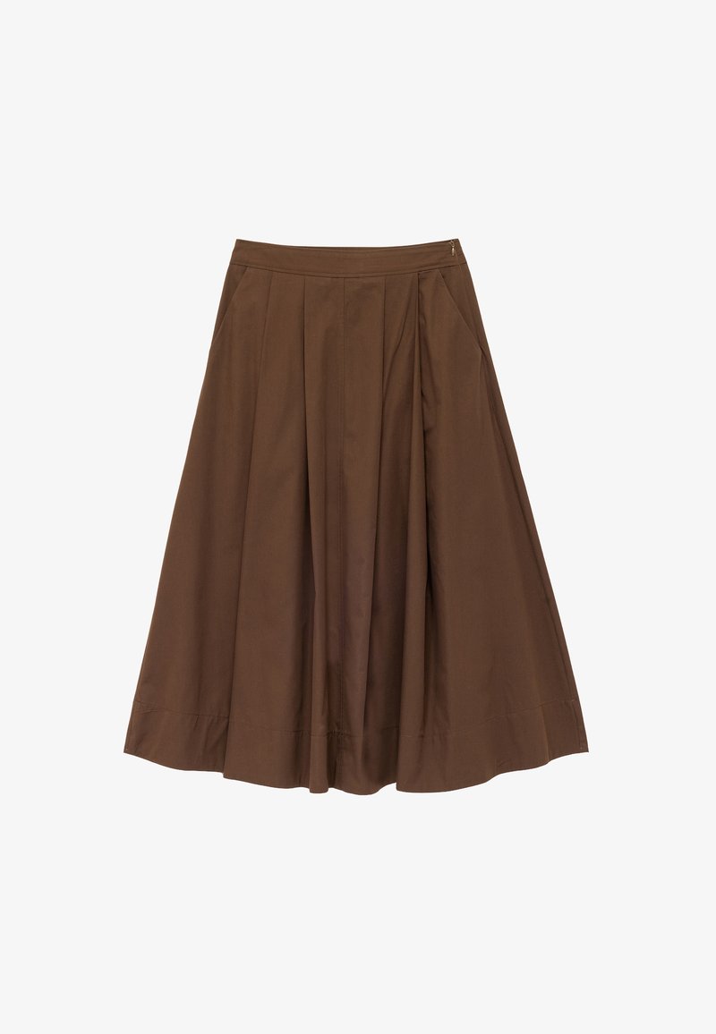Gonna plissettata marrone realizzata in tessuto leggero. Presenta una vita aderente, due tasche laterali e un orlo a lunghezza ginocchio.
