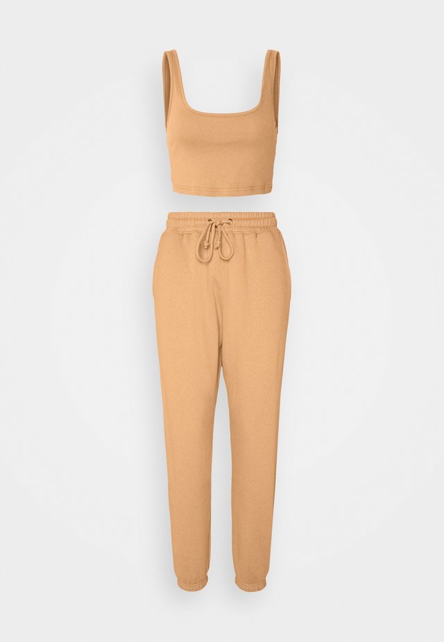 SCOOP NECK BRALET 90'S SET - Jogginghose - camel