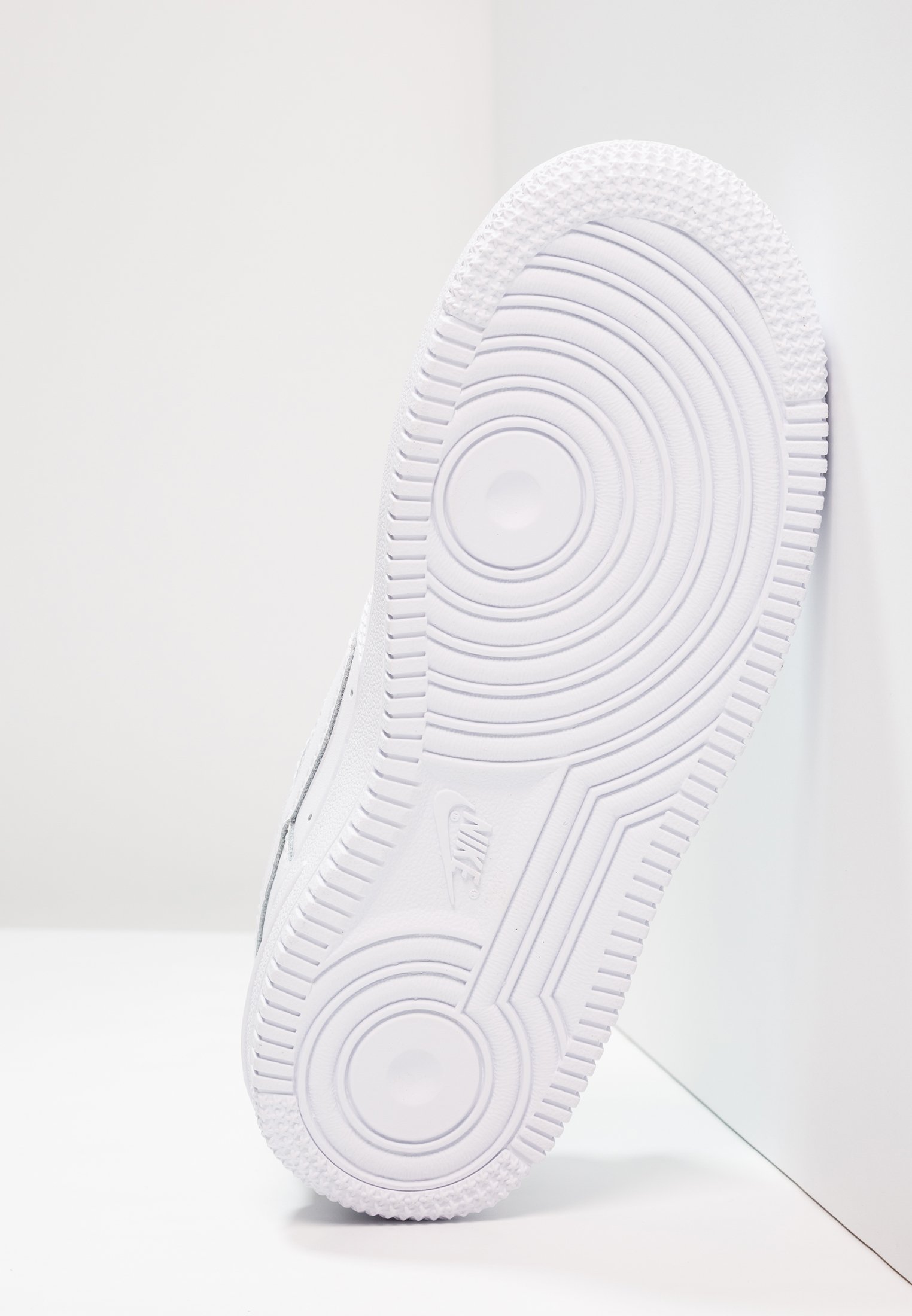 Nike Sportswear Trainers - white 