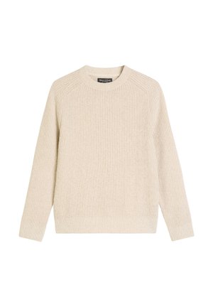Pull en maille côtelée beige clair avec un col rond et des manches longues. Texture douce et coupe décontractée. Étiquette visible au niveau du cou.