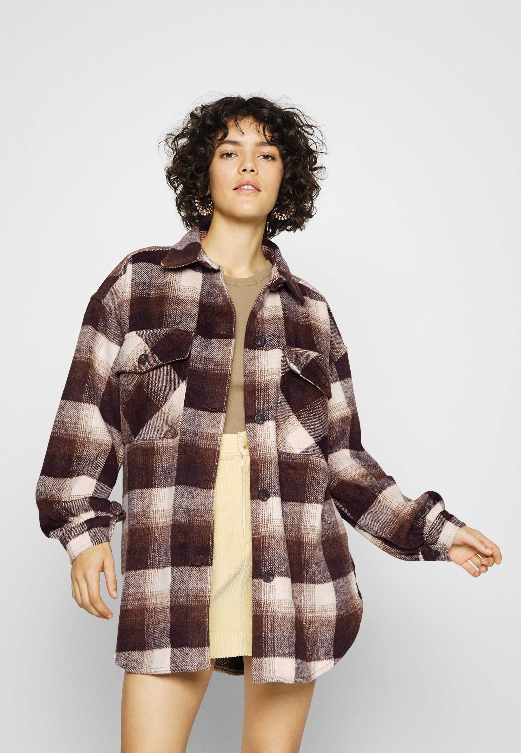 SHACKET - Short coat - brown/beige 