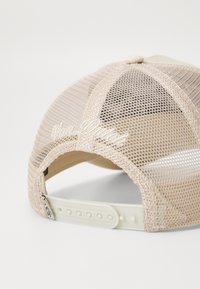 Von Dutch TRUCKER RIVERSIDE UNISEX - Šiltovka - cream