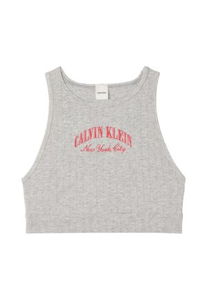 Graues geripptes Crop-Tanktop mit rotem „Calvin Klein New York City“-Schriftzug auf der Vorderseite bestickt.