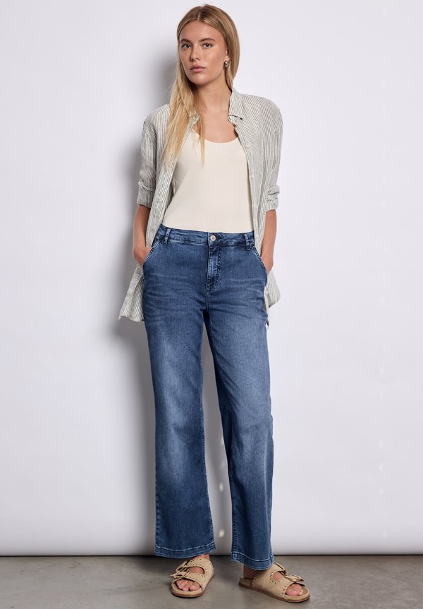 Flared Jeans - blau