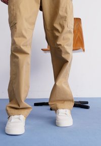 adidas Originals RIVALRY UNISEX - Tenisky - cloud white/preloved yellow/easy yellow