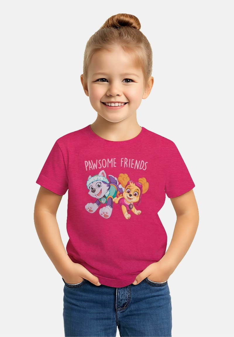 T-shirt rosa con cani cartoni animati e la scritta "Pawsome Friends". La maglietta ha maniche corte e una vestibilità comoda.