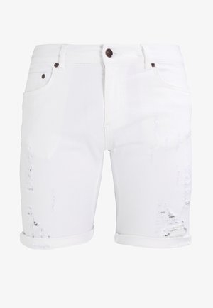 Weiße Jeansshorts mit umgeschlagenen Säumen, Abnutzungen an den Vorderteilen, Knopf- und Reißverschluss sowie Fronttaschen mit Nieten.