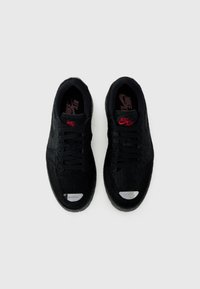 Jordan AIR JORDAN 1 BROOKLYN - Tenisky - black/gym red/black