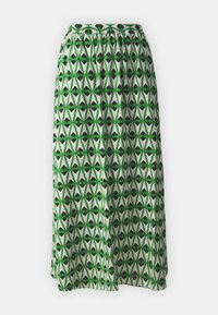 Longue jupe avec un motif géométrique vert et noir, dotée d'une taille élastique et d'un design fluide. Fabriquée en tissu léger.