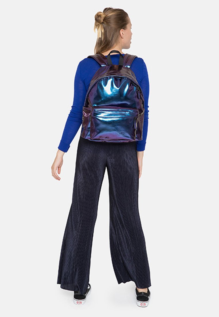 eastpak pearl purple