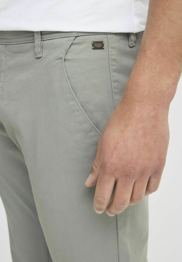 BHNATAN SLIM FIT - Chinos - monument2