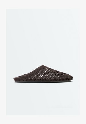 OYSHO, CROCHET OPEN-BACK CLOGS - Mules - dark brown