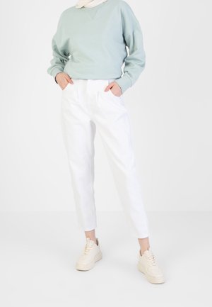 Modanisa Jean boyfriend - white