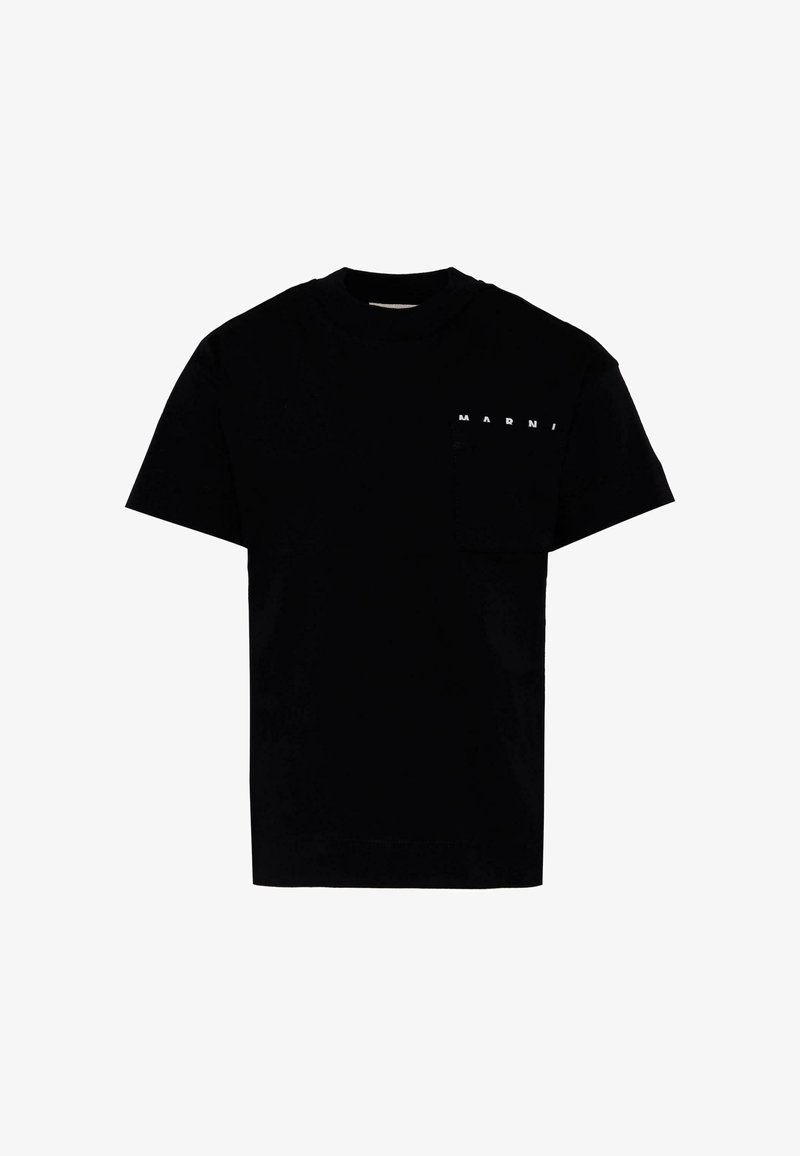 Czarny bawełniany t-shirt z okrągłym dekoltem, krótkimi rękawami i kieszonką na lewej piersi z białym napisem. Gładka tekstura i luźny krój.