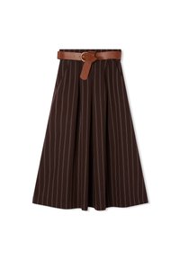 Gonna plissettata marrone con strisce bianche, dotata di tasche laterali e di una cintura in pelle marrone abbinata con una fibbia circolare dorata.