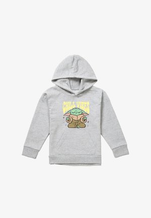 Hellgrauer Kapuzenpullover mit einer Cartoonfigur, die meditiert, und den Worten "CHILL VIBES" in Gelb darüber.