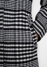 Hollister Co. Cappotto classico - black