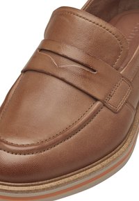 Tamaris - Półbuty wsuwane