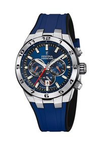Montre avec bracelet en caoutchouc bleu, boîtier en acier inoxydable, cadran bleu, accents argentés, fonctions chronographe et fenêtre de date à 6 heures.