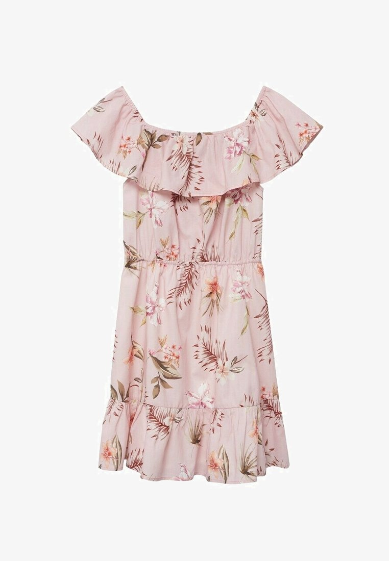 Vestido floral de tirantes caídos en rosa claro, con un escote con volantes, cinturilla elástica y un dobladillo acampanado. Patrón floral con acentos en verde.