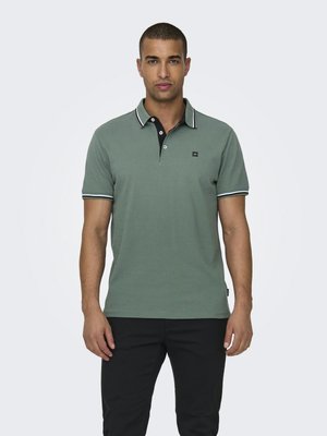 Only & Sons ONSFLETCHER REG SS  - Poloshirt - dark forest
