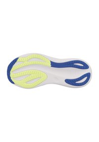 Semelle de chaussure blanche, avec des accentues bleu et jaune fluo. Présente des rainures et des découpes pour une adhérence et une flexibilité optimales. Texture lisse dans l'ensemble.