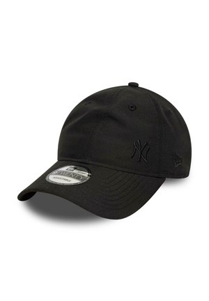 Gorra de béisbol negra ajustable con visera curvada, logo de los New York Yankees en el frente y logo de New Era en el lado.