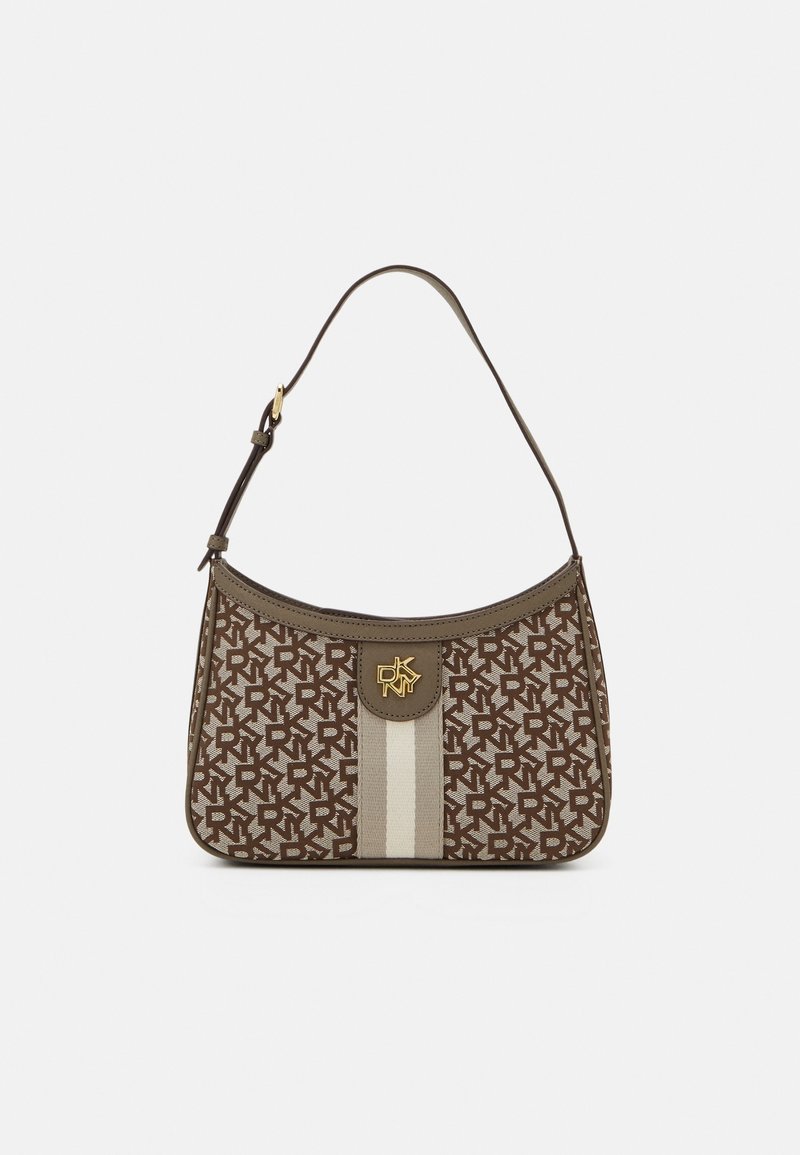 Sac bandoulière marron et beige avec motif monogramme DKNY, bande beige centrale et fermoir logo doré sur le rabat avant.