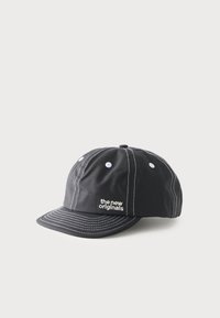 Избран, black