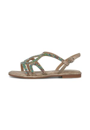 Sandalia plana dorada con puntera abierta, múltiples tiras adornadas con brillantes de colores y una hebilla ajustable en el tobillo.