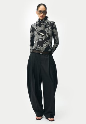 ROPE KNOT PRINT - Pullover - black