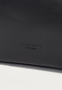 Thumbnail Image 5