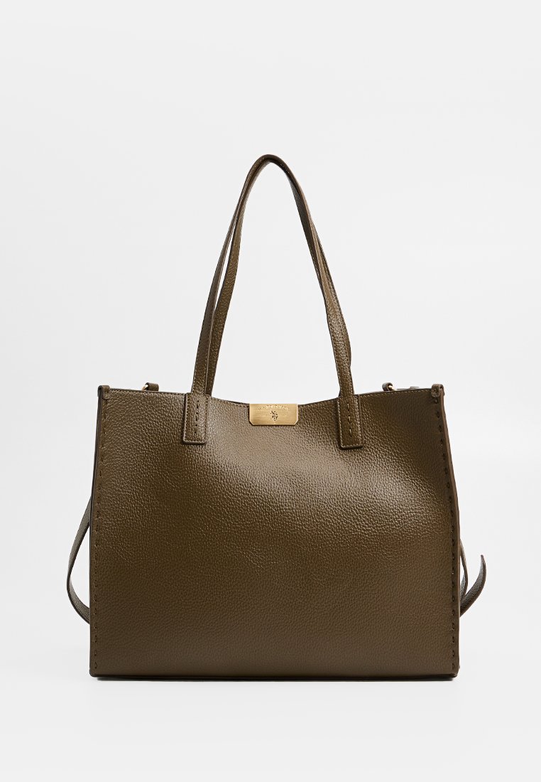 Olivgrüne Leder-Shopper-Tasche mit strukturierter Oberfläche, zwei oberen Griffen und einem goldfarbigen Hardware-Akzent auf der Vorderseite.