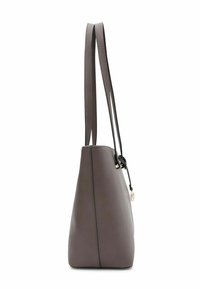 Graue Leder-Shopper-Tasche mit einer leicht verjüngten Silhouette, doppelten flachen Griffen und minimalem Hardware-Detail. Verfügt über kontrastierende Nähte entlang der Kanten.