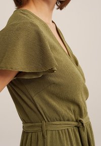 WE Fashion Maxi dress - olive