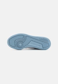 adidas Originals COURT SUPER - Treniņu apavi - footwear white/clear sky