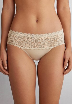 Briefs - natural